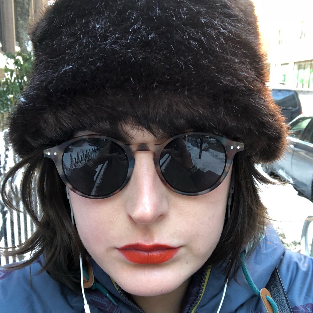 Meet your Posher, Eliza